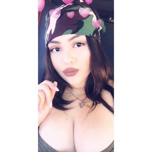 Meet your Posher, Stephany